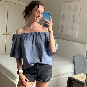 Blue causal/work shirt with bow detailing